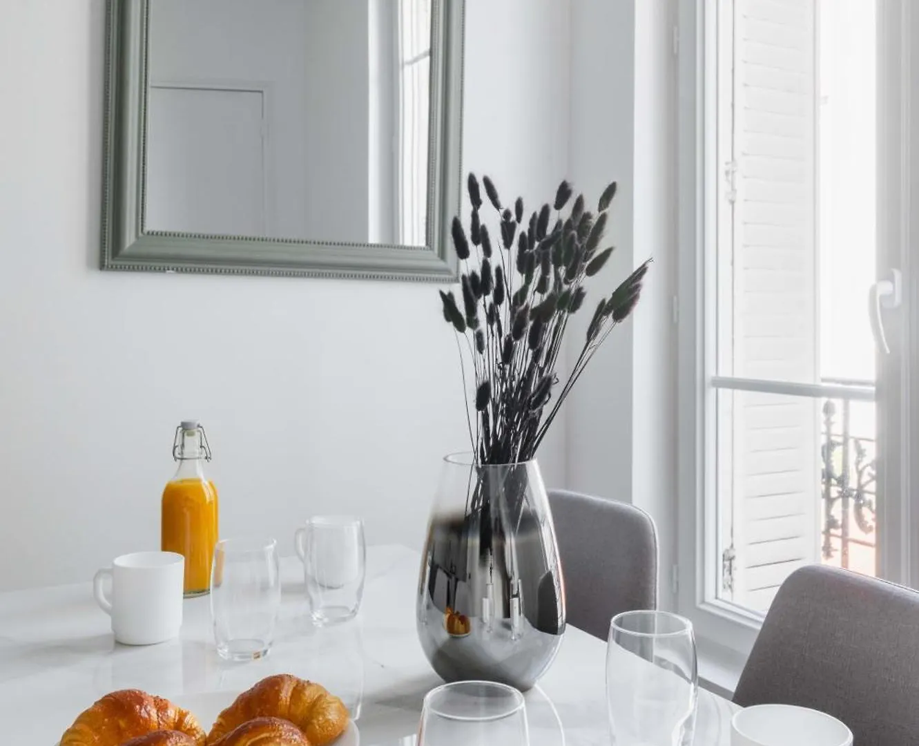2 Pieces Refait Neuf Metro Jaures - Paris 19 - 4P - Flat-Guest Apartment France