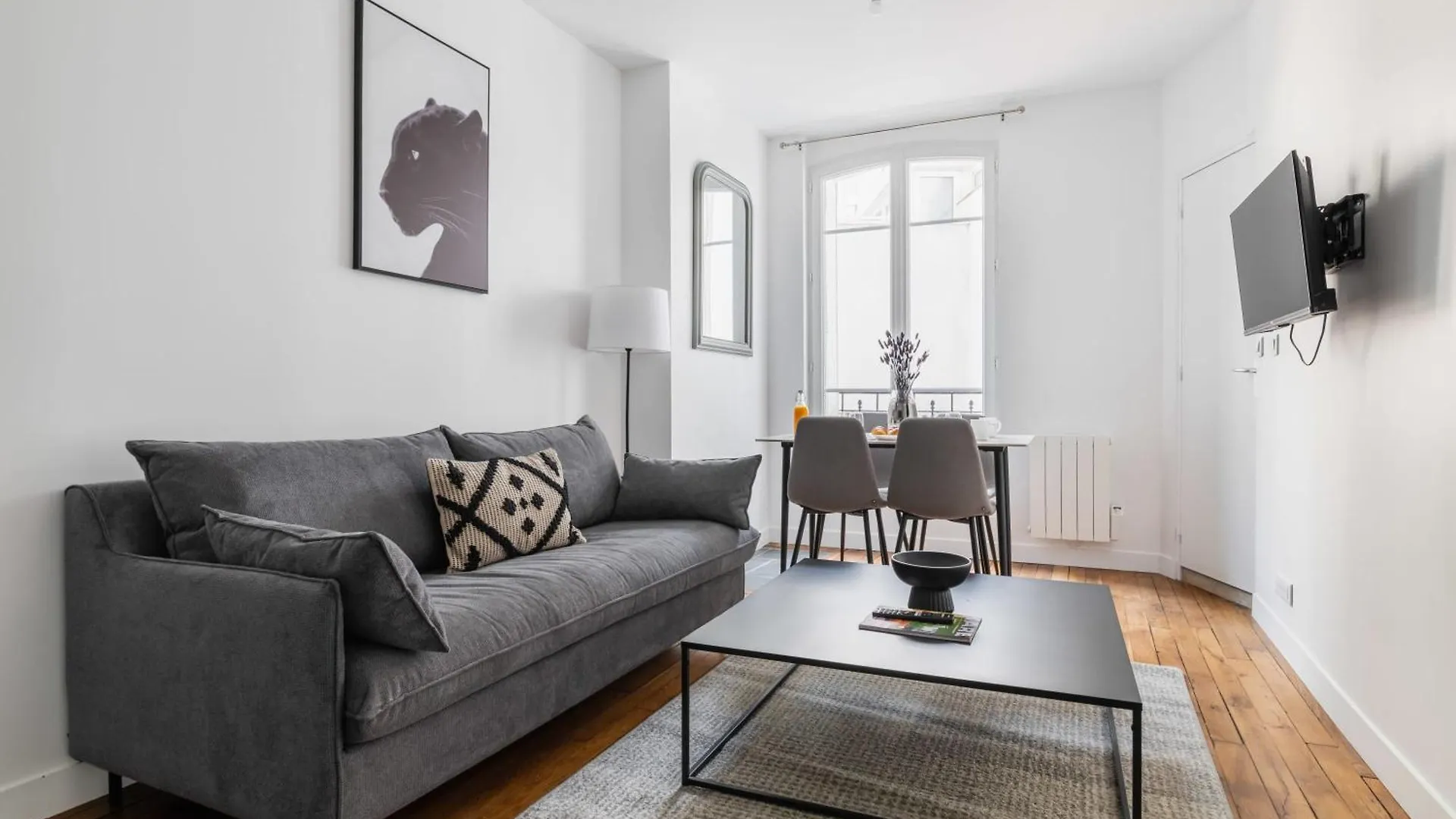 شقة 2 Pieces Refait Neuf Metro Jaures - Paris 19 - 4P - Flat-Guest
